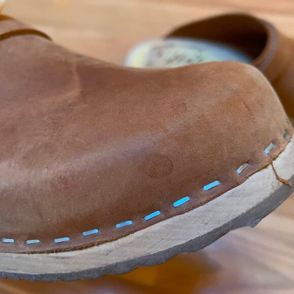 Lotta From Stockholm Classic Clog in Brown Nubuck - Picture 7 of 8